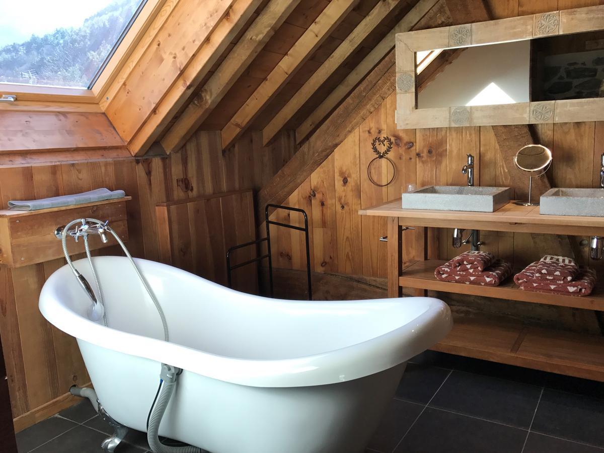 Bed and Breakfast La Cle Des Bois Le Bourg-dʼOisans Exteriér fotografie